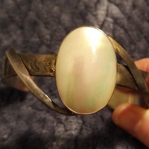 Mother of pearl bracelet